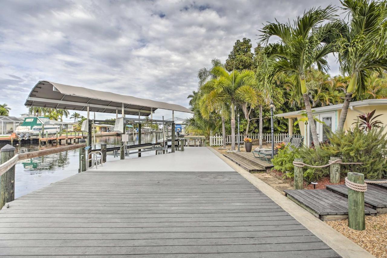 Waterfront Matlacha Home With Covered Boat Slip 외부 사진